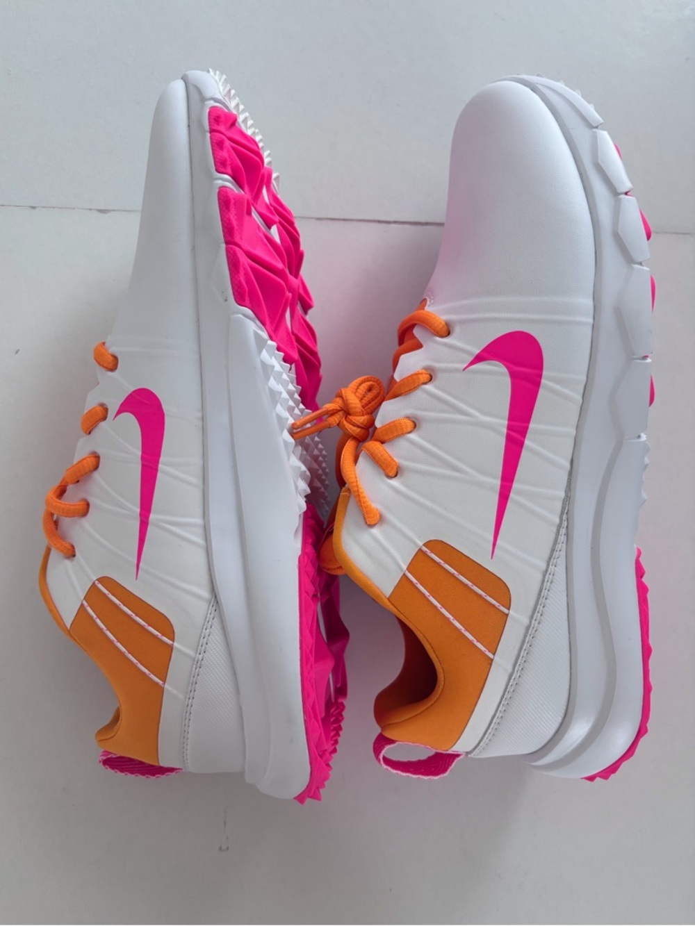 Brand new Nike Ladies Pro Golf Shoes - Picture 2 of 5